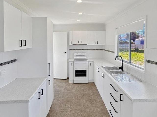 Freshly Renovated 3 Bed Home with New Air Conditioning and Dual Garage