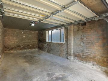 Freshly Renovated 3 Bedroom Duplex in Prime Location