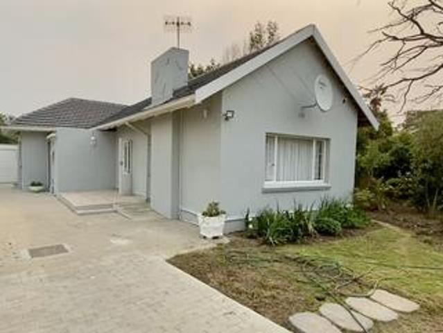 freshly renovated 3 bedroom family h.