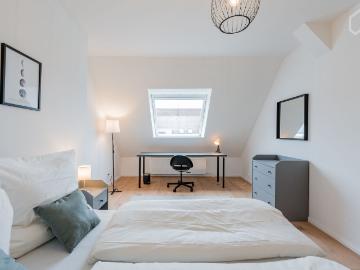 Freshly renovated 3 Bedroom Penthouse in a nice neighborhood, Berlin Amsterdam Apartments for Rent