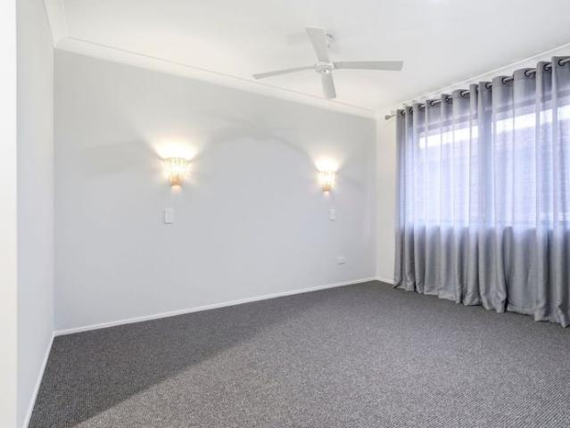 Freshly renovated 3 bedroom townhouse in the heart of Springwood offering modern comfort and convenience