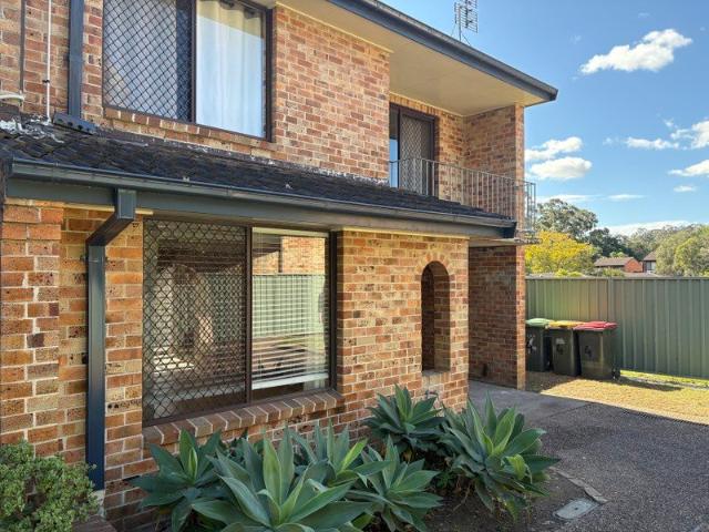 Freshly Renovated Townhouse in Convenient East Maitland Location