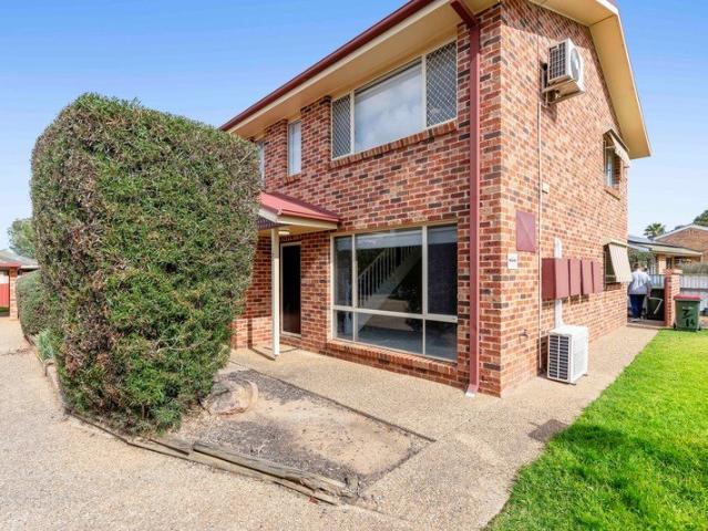 Freshly Renovated Two Bedroom Townhouse