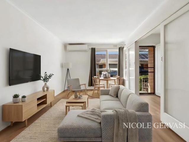 Freshly Renovated Two Bedroom Unit