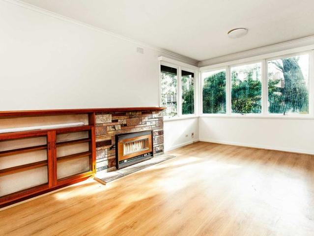 Freshly Renovated Two Bedroom Home in a Prime Ringwood Location