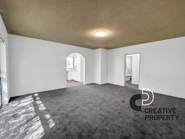 Freshly Renovated Unit