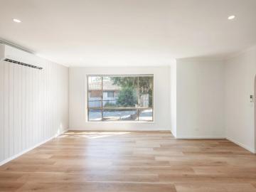 Freshly Renovated Walking Distance To The Lavington Square & Public Transport
