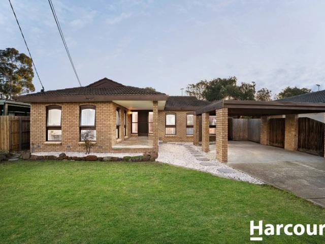 FRESHLY RENOVATED AND CENTRALLY LOCATED!