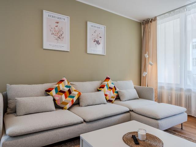 Freshly renovated and modernly furnished apartment in the heart of Kreuzberg