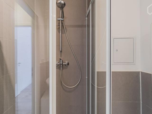 Freshly renovated Apartment, with beautiful Park in front of the Door and S/W Balcony, Berlin Amsterdam Apartments for Rent