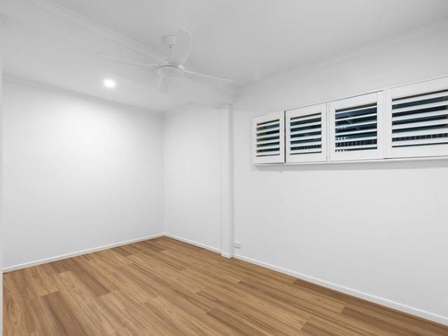 Freshly Renovated Beachside Home – Just 350m to the Beach!