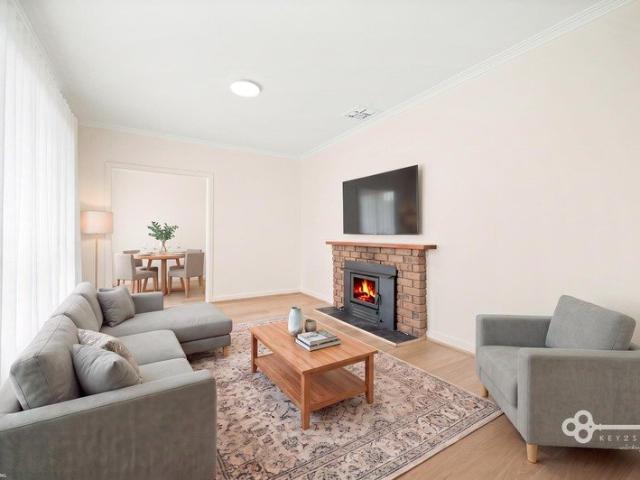 FRESHLY RENOVATED, CENTRALLY LOCATED
