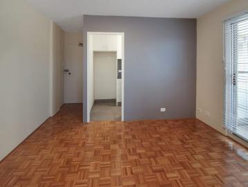 Freshly renovated cosy one bedroom unit