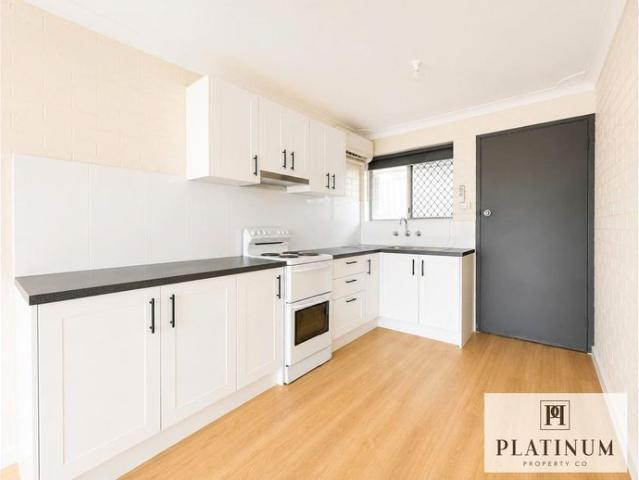 Freshly Renovated Cozy 2 Bedroom Home in a Convenient Geraldton Location