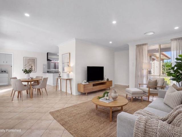 Freshly Renovated Family Gem in Minto