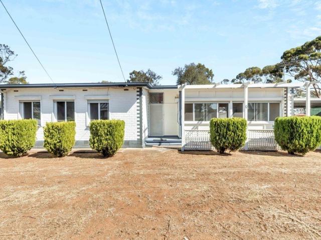 Freshly Renovated Family Home!