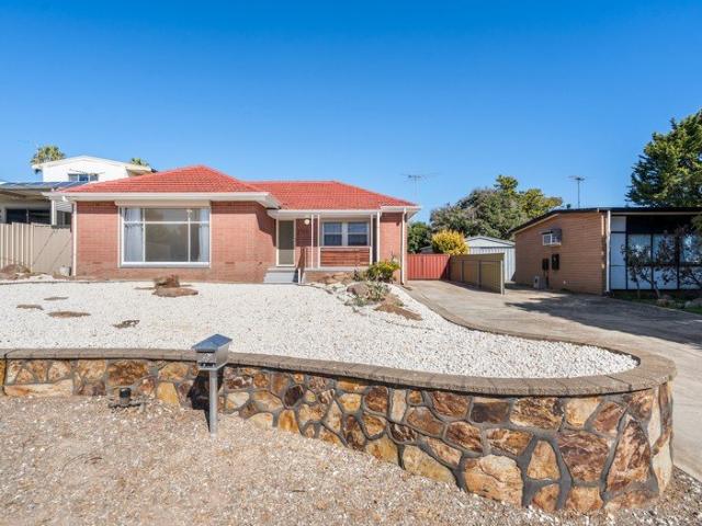 Freshly Renovated Family Home with Double Garage & Spacious Rear Yard