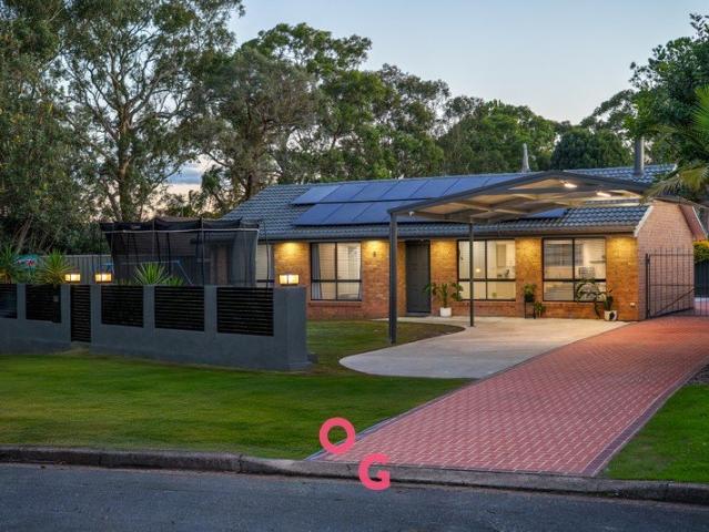 Freshly Renovated Family Home with Huge Shed, Caravan Carport & 13kW Solar!