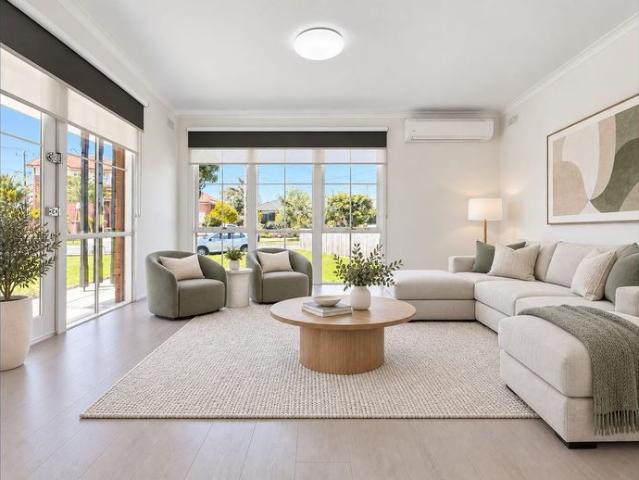 Freshly Renovated Family Home in a Convenient Gladstone Park Location