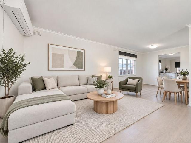 Freshly Renovated Family Home in a Convenient Gladstone Park Location