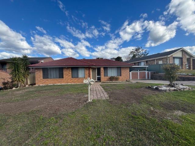 Freshly Renovated Family Home in a Peaceful Lakeside Location