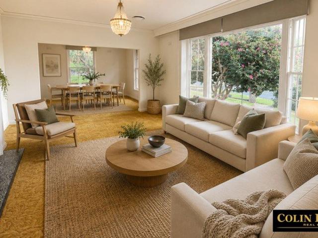 LEASED*Freshly Renovated Family Home in a Prestigious Kew East Pocket