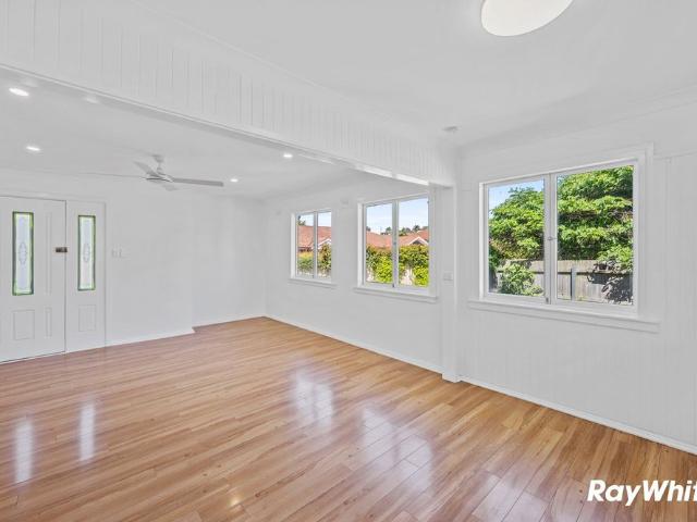 Freshly Renovated Four Bedroom Home Close to the Beach