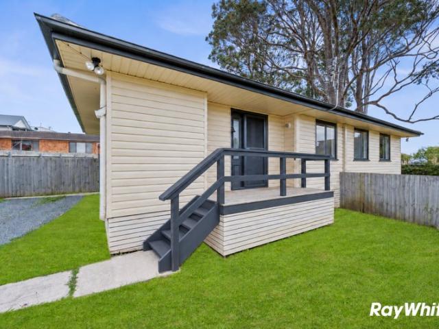 Freshly Renovated Four Bedroom Home Close to the Beach