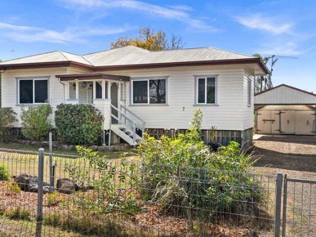 Freshly Renovated, Fully Furnished & Ready to Move In