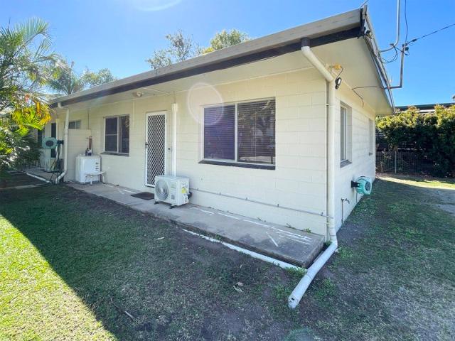 FRESHLY RENOVATED, FULLY FURNISHED UNIT