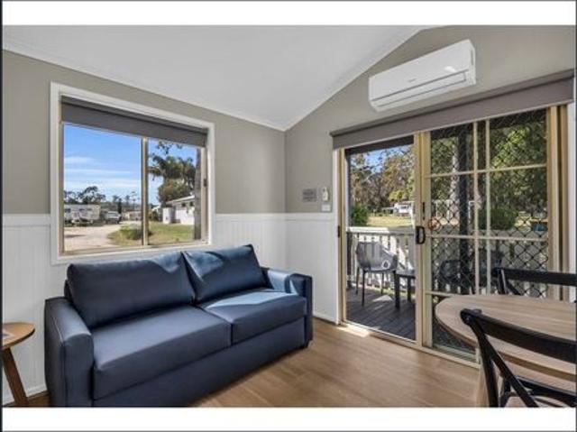 Freshly renovated, furnished 1 bedroom cabin