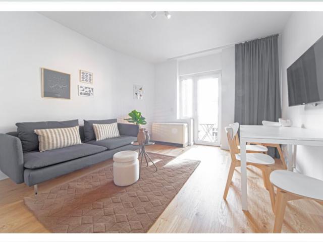 Freshly renovated, furnished apartment in Düsseldorf Bilk, Dusseldorf Amsterdam Apartments for Rent