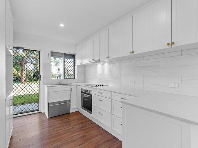 Freshly Renovated Ground Floor Apartment with Impressive Outdoor Living