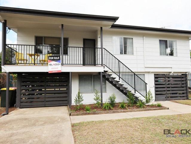 FRESHLY RENOVATED HIGH SET HOME WITH LARGE YARD AND SIDE ACCESS