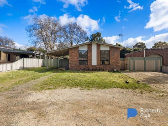 Freshly Renovated Home in a Prime Golden Square Location