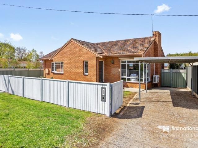 Freshly Renovated Home in Central Moama