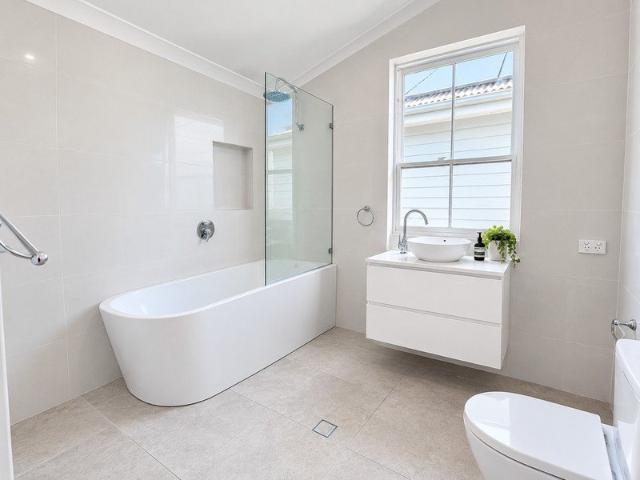 FRESHLY RENOVATED IN A CONVENIENT LOCATION