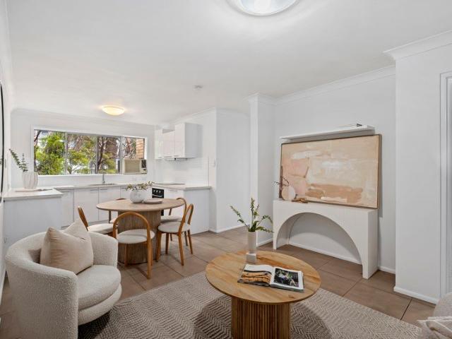 Freshly Renovated Inner City Living in the Heart of Highgate Hill