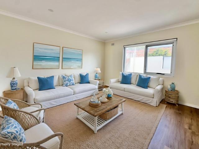 Freshly Renovated, Light Filled Living in a Convenient Balgowlah Location
