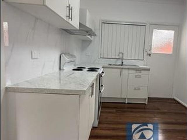 FRESHLY RENOVATED | MODERN FINISHES | SPACIOUS BACKYARD