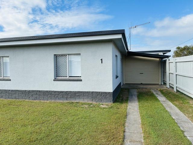 FRESHLY RENOVATED & MOVE IN READY MODERN COMFORT IN A CONVENIENT MILLBANK LOCATION