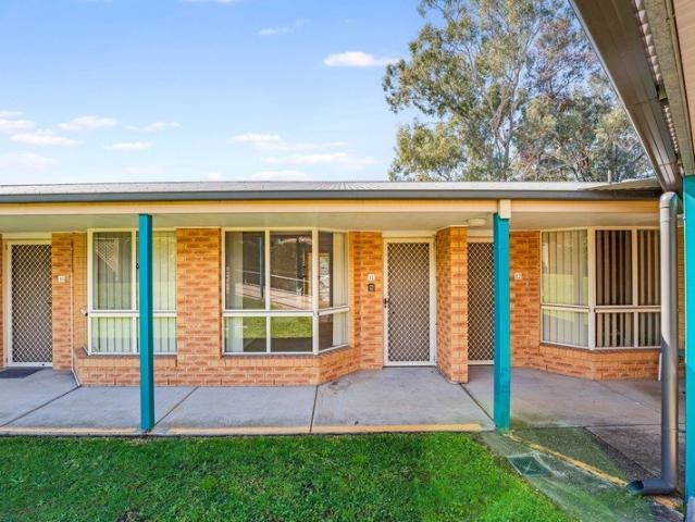 FRESHLY RENOVATED Over 55s Lifestyle Unit in the Heart of Thurgoona