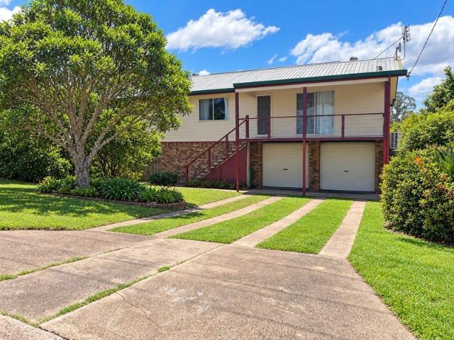 FRESHLY RENOVATED & READY TO CALL HOME!