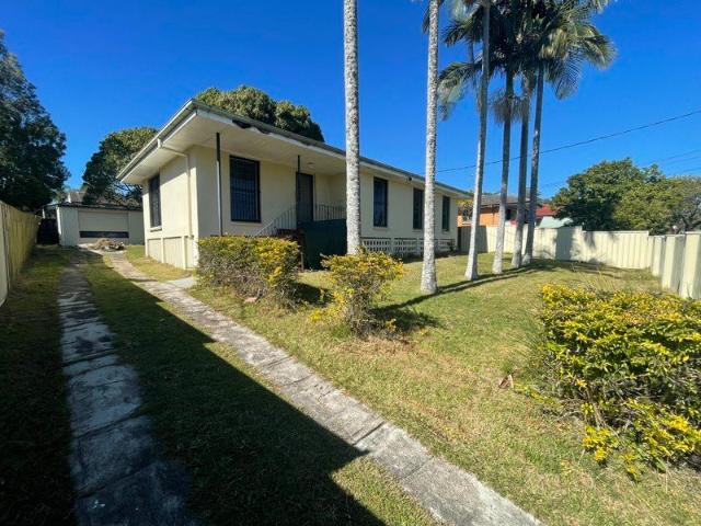 Freshly Renovated: Ready for new family to call home