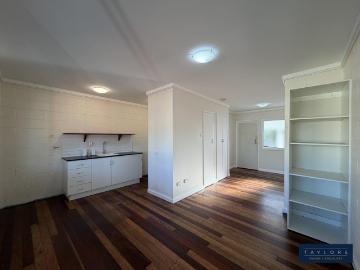 Freshly Renovated Studio Living