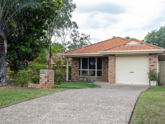 Freshly Updated 3 Bedroom Home Move Straight In, Garden Maintenance Included!
