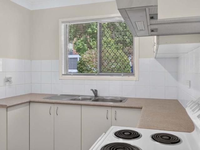FRESHLY UPDATED 1 BEDROOM FLAT – $500 PER WEEK