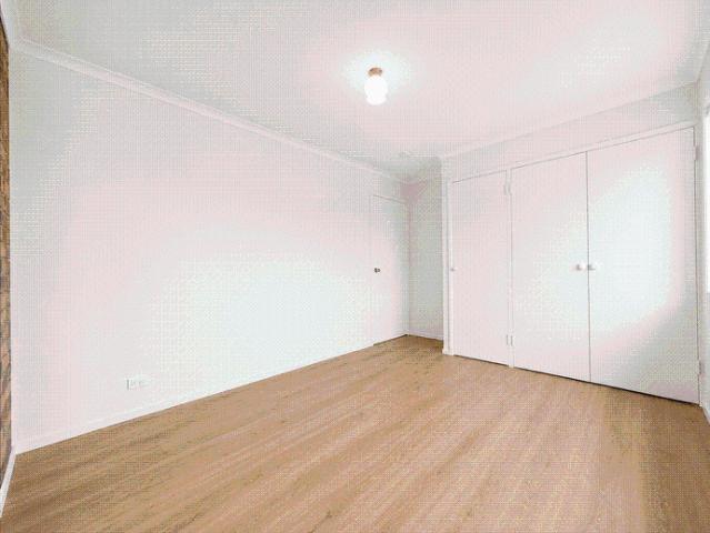 Freshly Updated 1 Bedroom Home with Air Conditioning & Brand New Flooring
