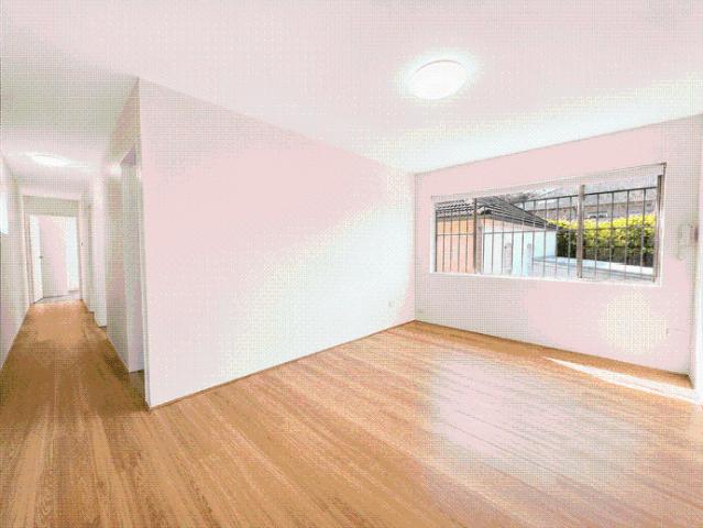 Freshly Updated 2 Bedroom Apartment in Ultra Convenient Location