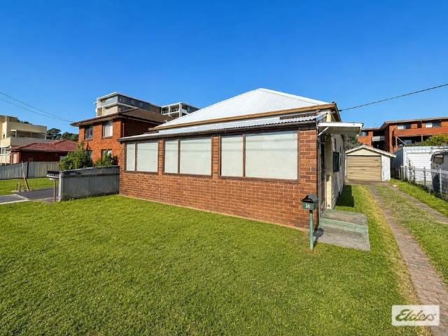 Freshly Updated 2 Bedroom Home in the Heart of Wollongong